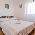 Dom wakacyjny Three-bedroom In Prolozac Donji Donji Proložac
