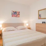 Dom wakacyjny Three-bedroom In Prolozac Donji Donji Proložac
