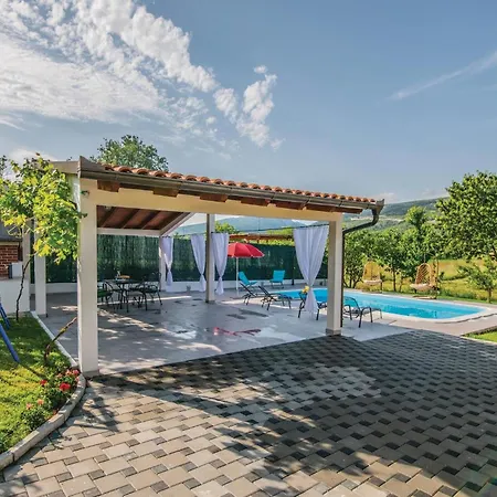 Pet Friendly In Prolozac Donji With Wifi Holiday home *
