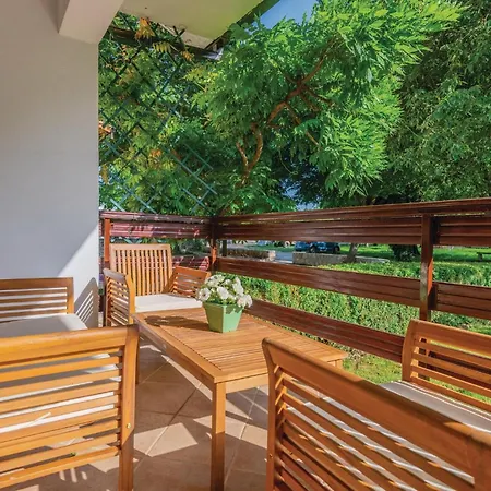 Three-bedroom In Prolozac Donji